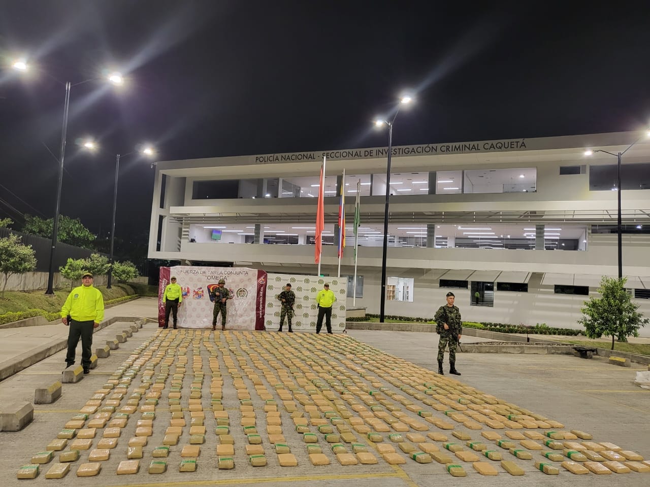 Policía incautó 900 kilos de marihuana.