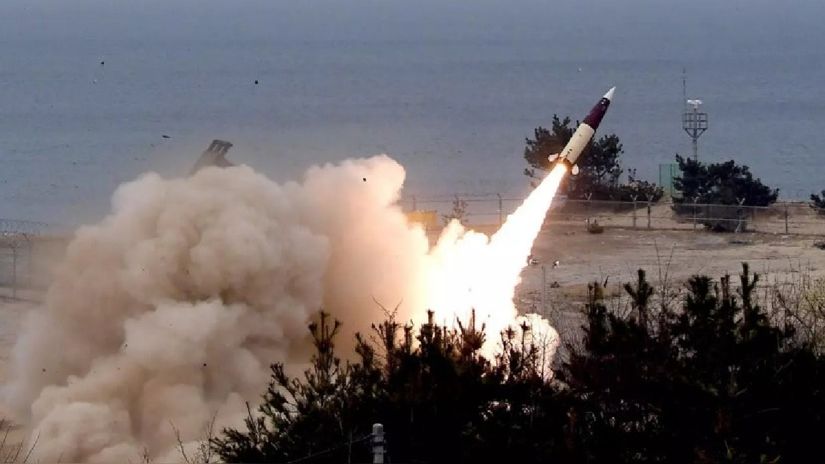 Corea del Norte lanza dos misiles al mar de Japón