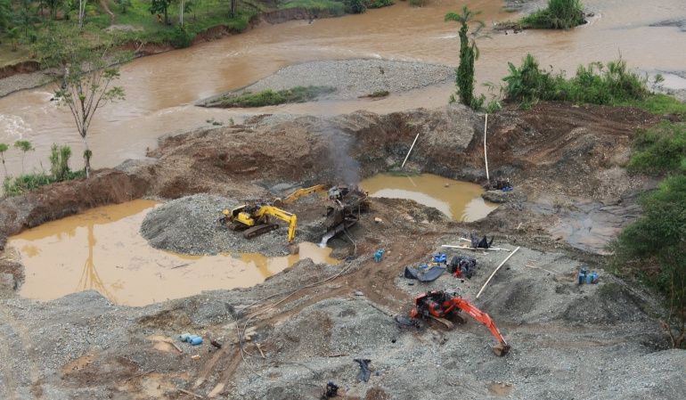 La minería ilegal esta azotando al departamento del Huila