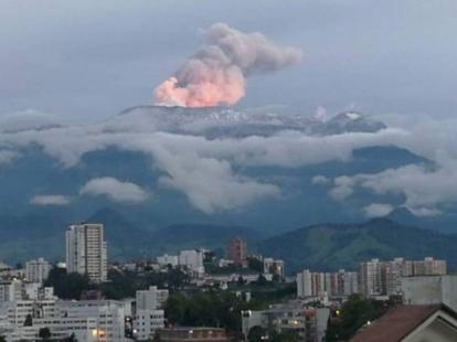 Evacuan personas cercanas al Volcán Nevado del Ruiz