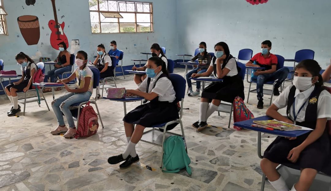 Recomendaron a los padres de familia y acudientes, el uso del tapabocas en los estudiantes.