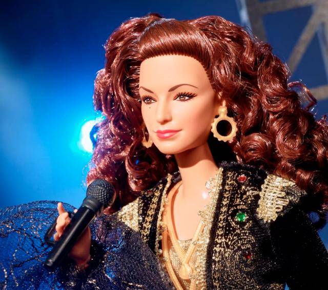 ¡Qué muñeca!: así luce la Barbie de Gloria Estefan.