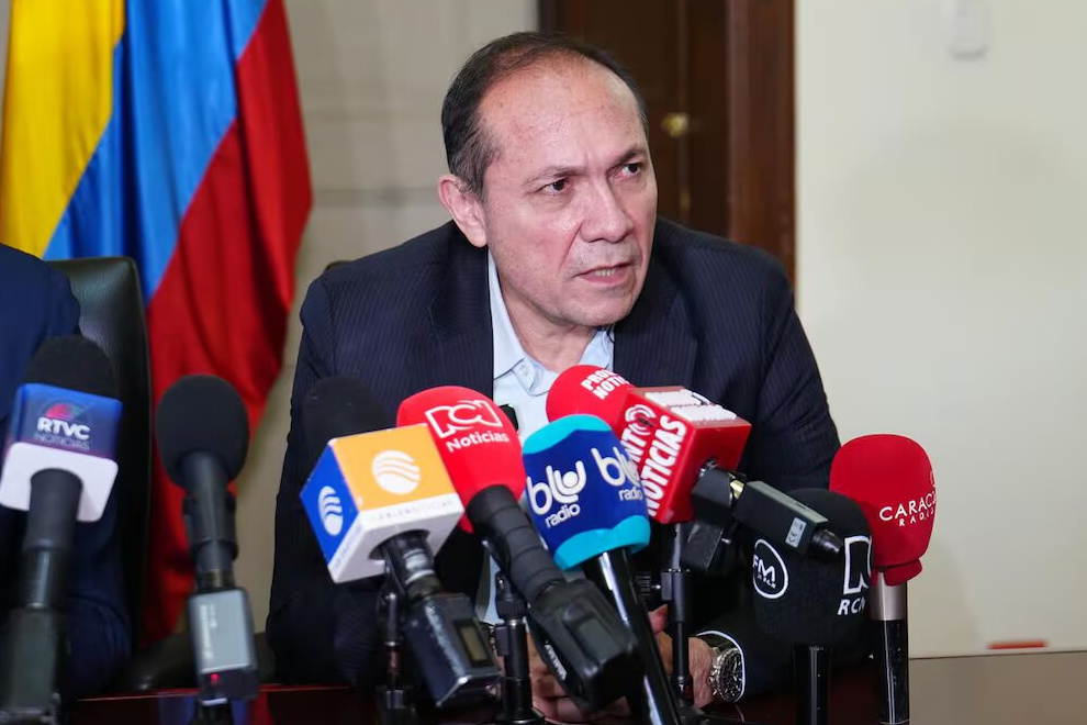 El ministro de Trabajo será juzgado por presunta corrupción en el Hospital de Usme