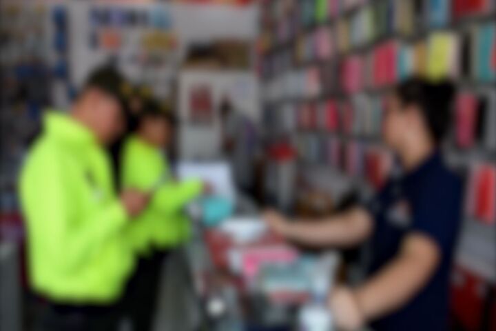 Operativo contra celulares informales