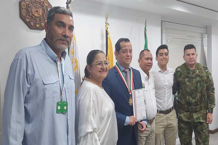 El Inventor de prótesis Álvaro Ríos Poveda, visitó hoy a Florencia