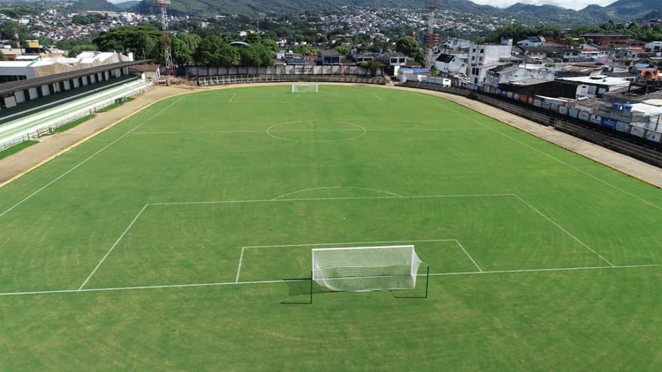 Estadio de Florencia se abrirá al público.