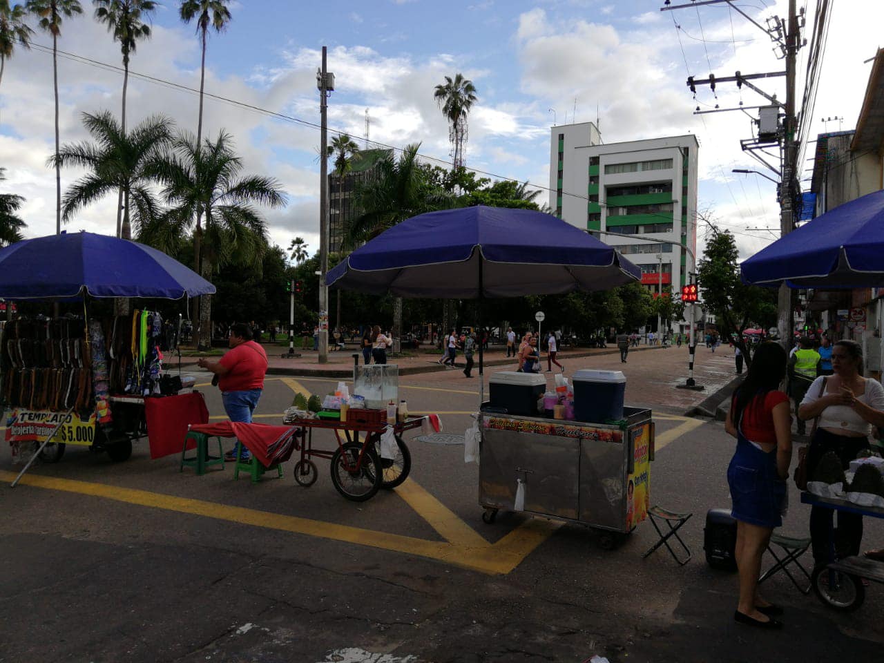 Vendedores informales hicieron protesta.