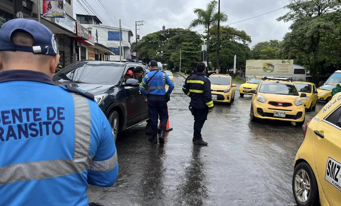 Prohíben tránsito de motocicletas en Florencia