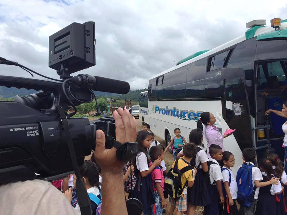 Se reanuda el trasporte escolar.