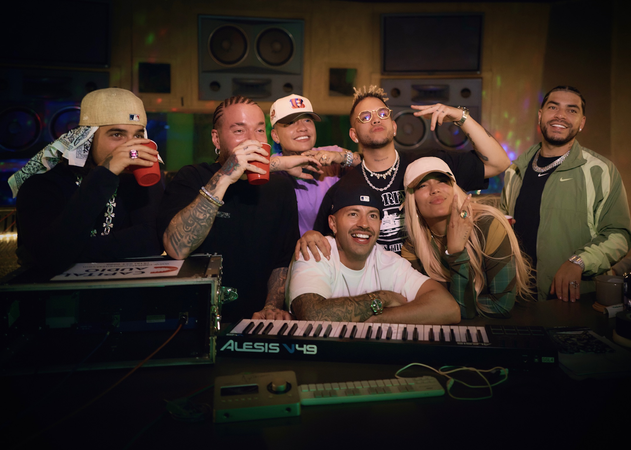 La canción +57 podría ser eliminada de las plataformas