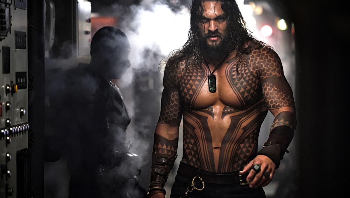 Jason Momoa, Aquaman, invita a las comunidades a cuidar de los océanos