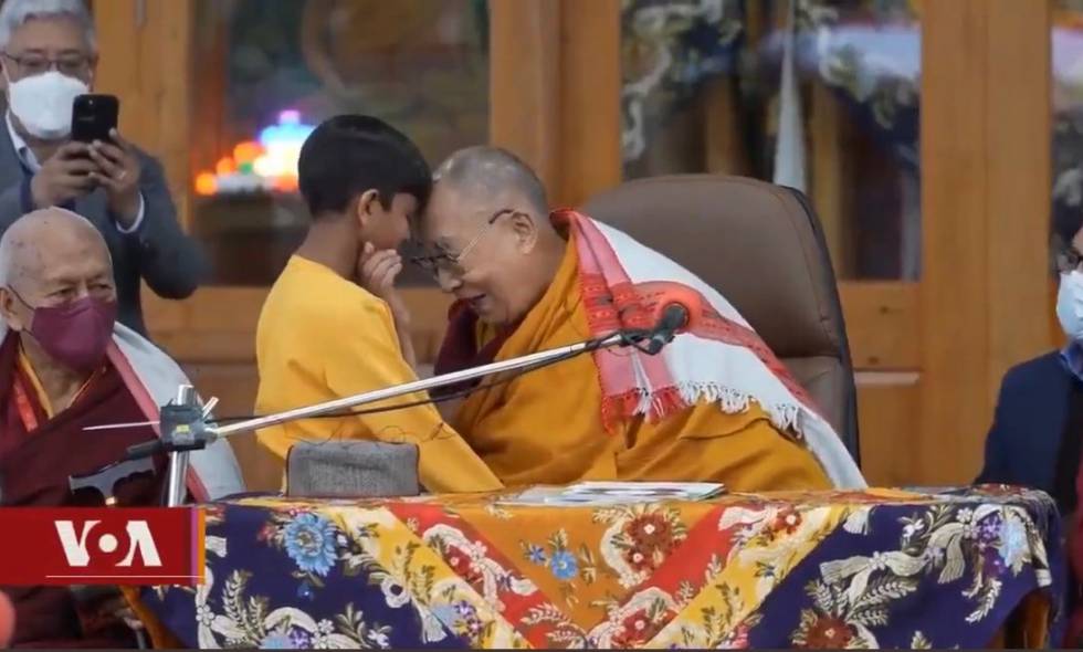 Disculpas de Dalái Lama indignaron al mundo.