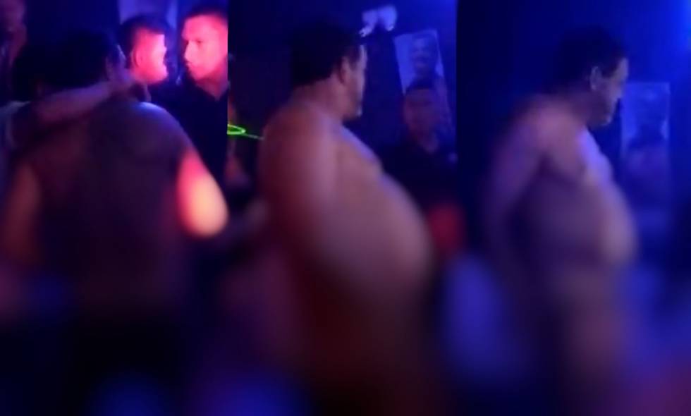 El alcalde de Calima se desnuda en una discoteca