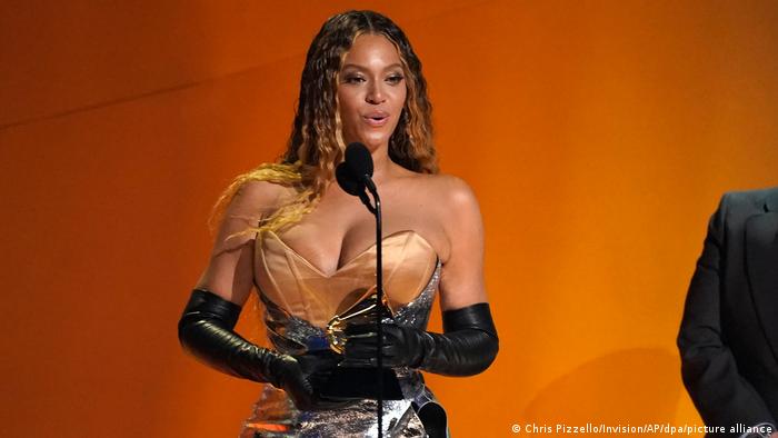 Beyoncé a punto de hacer historia.