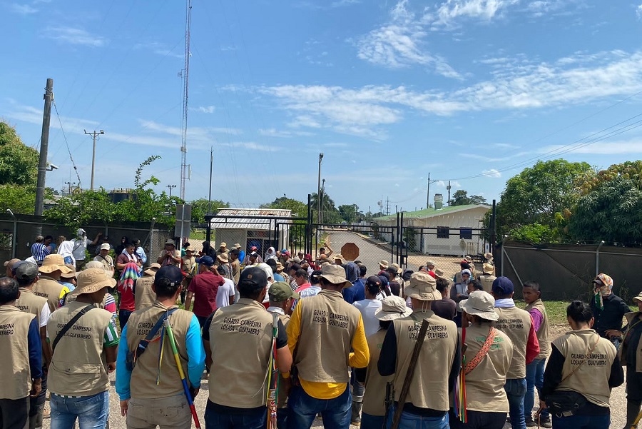Comunidad que bloqueaba petrolera llegaron acuerdo