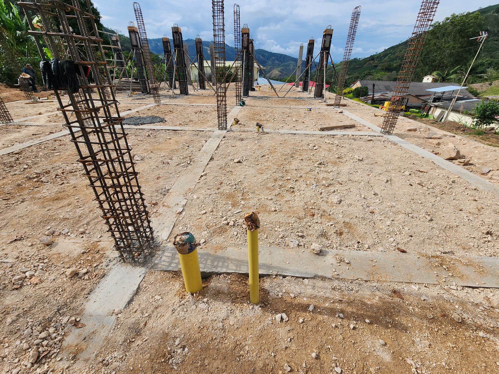 Avanza la construcción de los nuevos puestos de salud en Pitalito