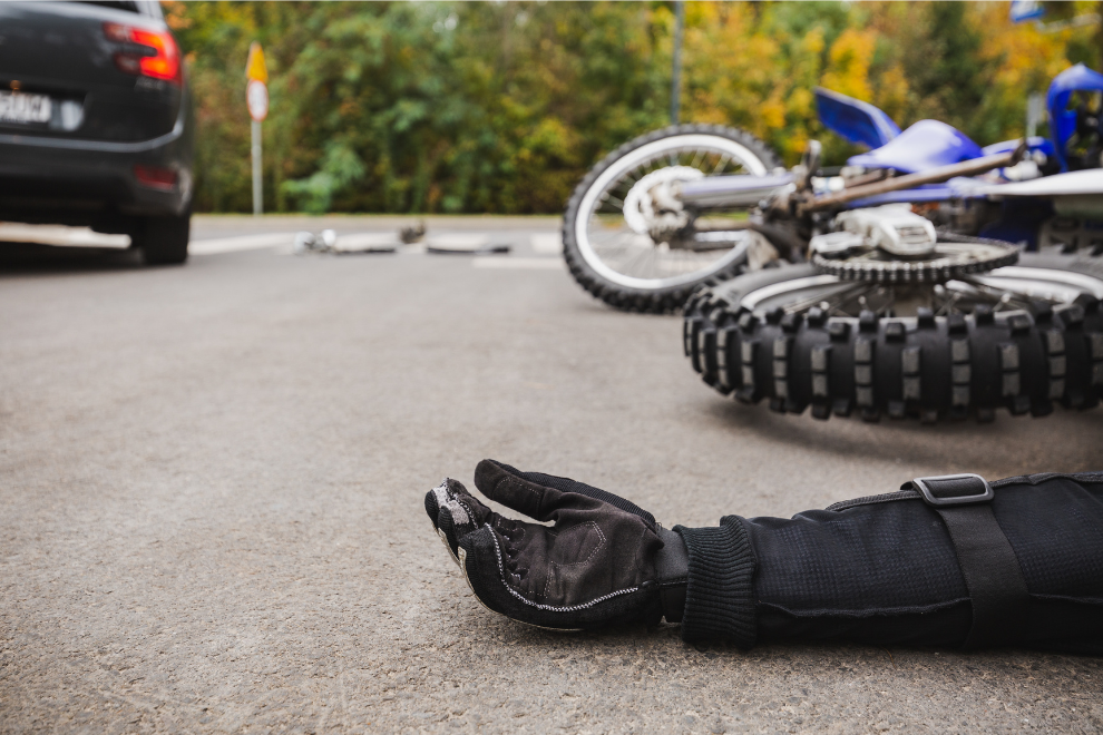 El exceso de velocidad causa más de la mitad de las muertes en motociclistas.