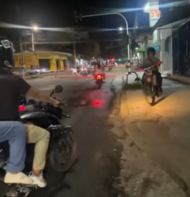 Ciudadanos no respetan obras viales en Florencia
