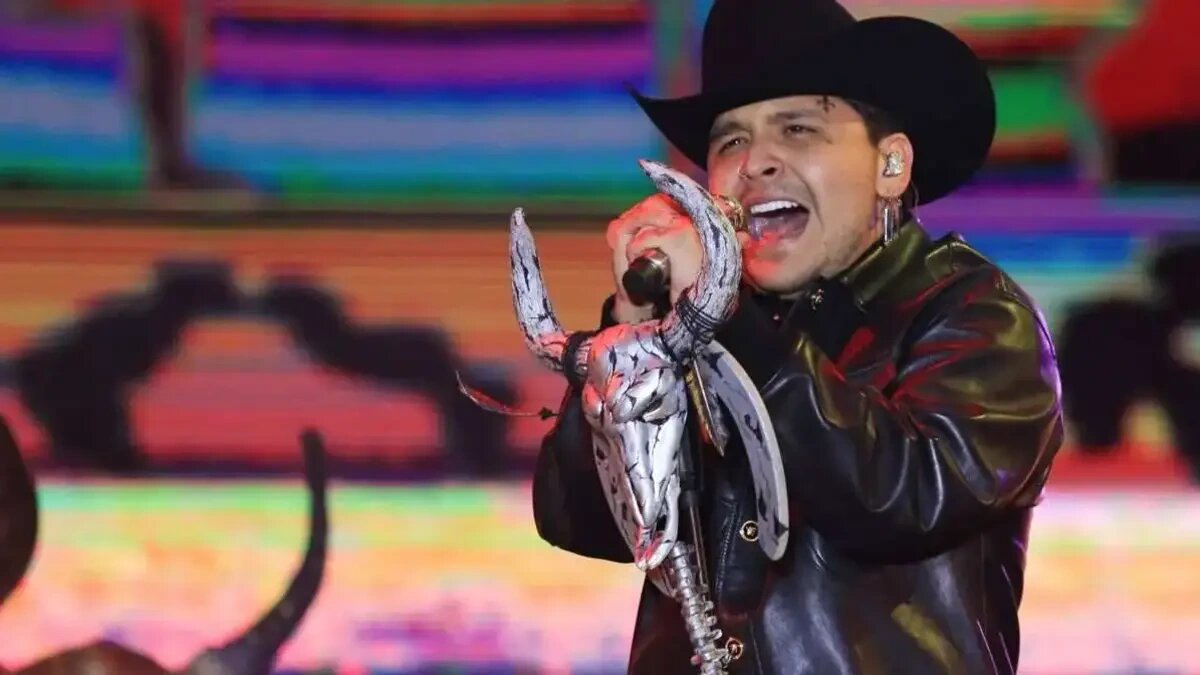 Christian Nodal enfrenta problemas legales en Colombia