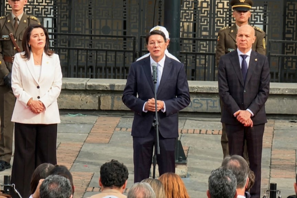 Las urnas reciben a los colombianos en la segunda vuelta