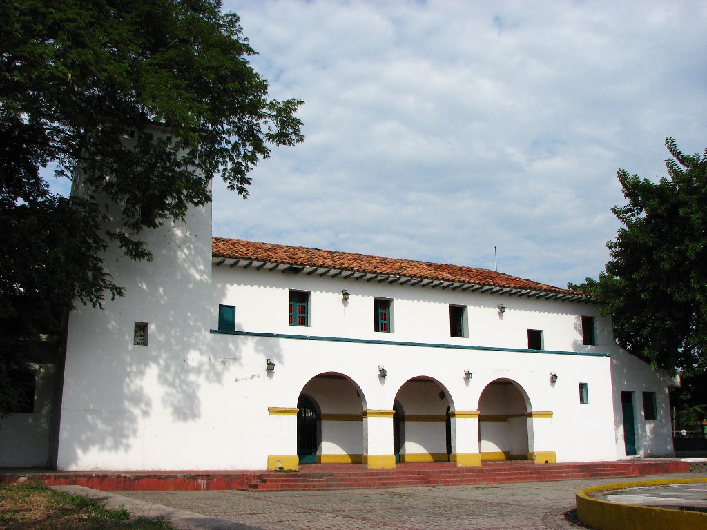 Avanza recuperación de cubierta de estación de ferrocarril