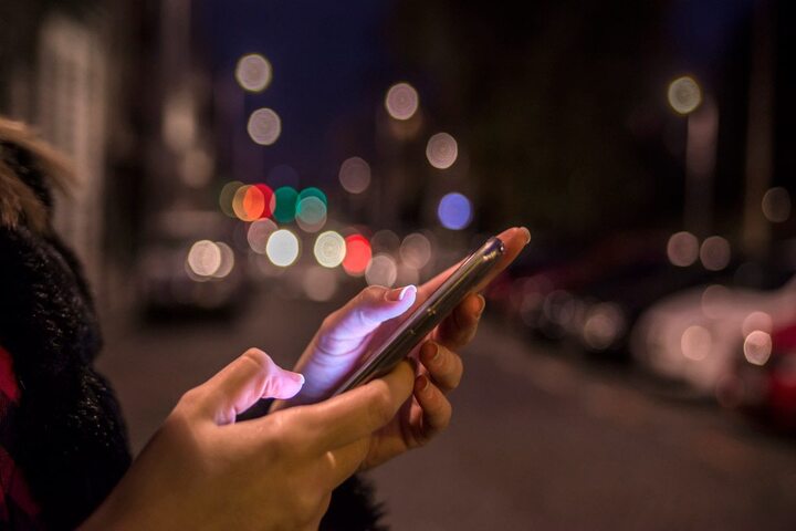 Los colombianos no podrían estar un día sin su celular