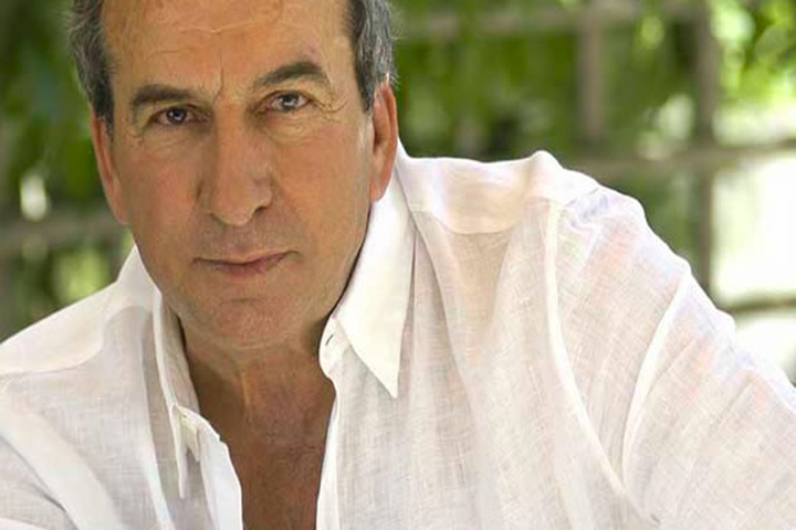 El cantante José Luis perales, no está muerto