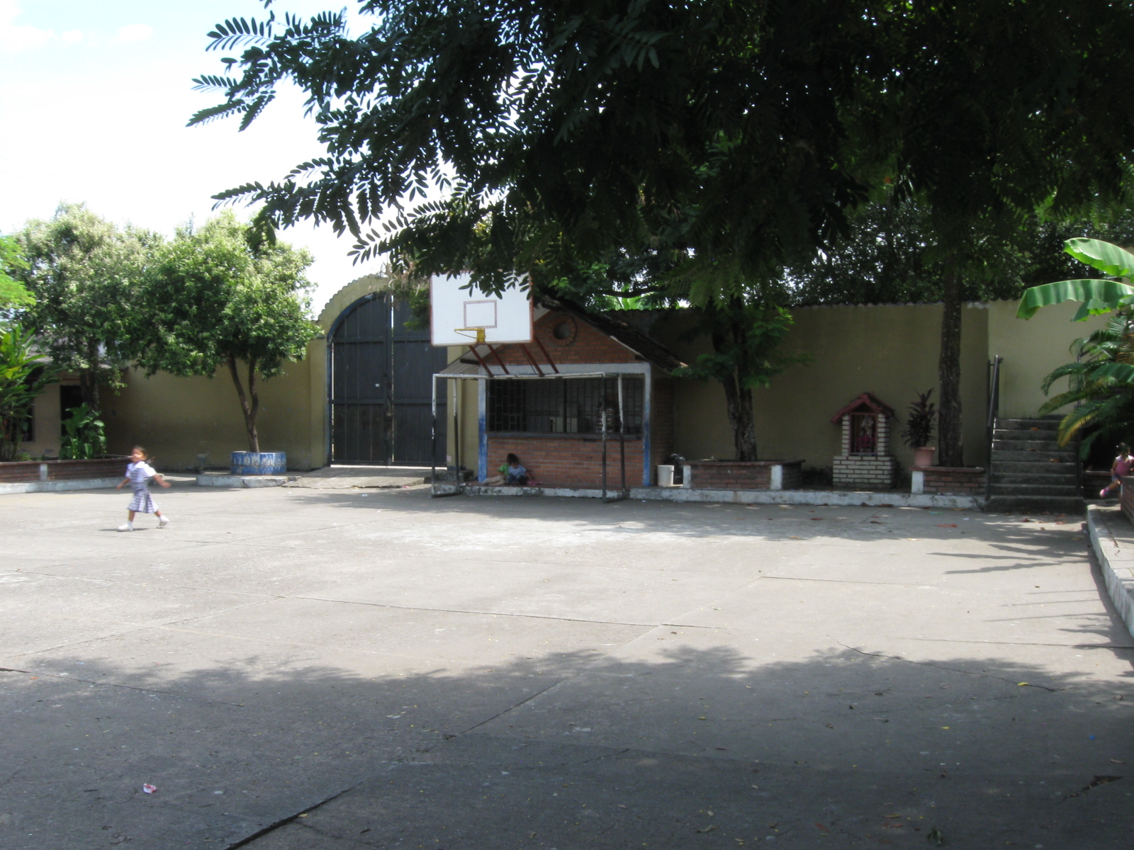 Deterioradas se encuentran las instalaciones del colegio Alberto Galindo