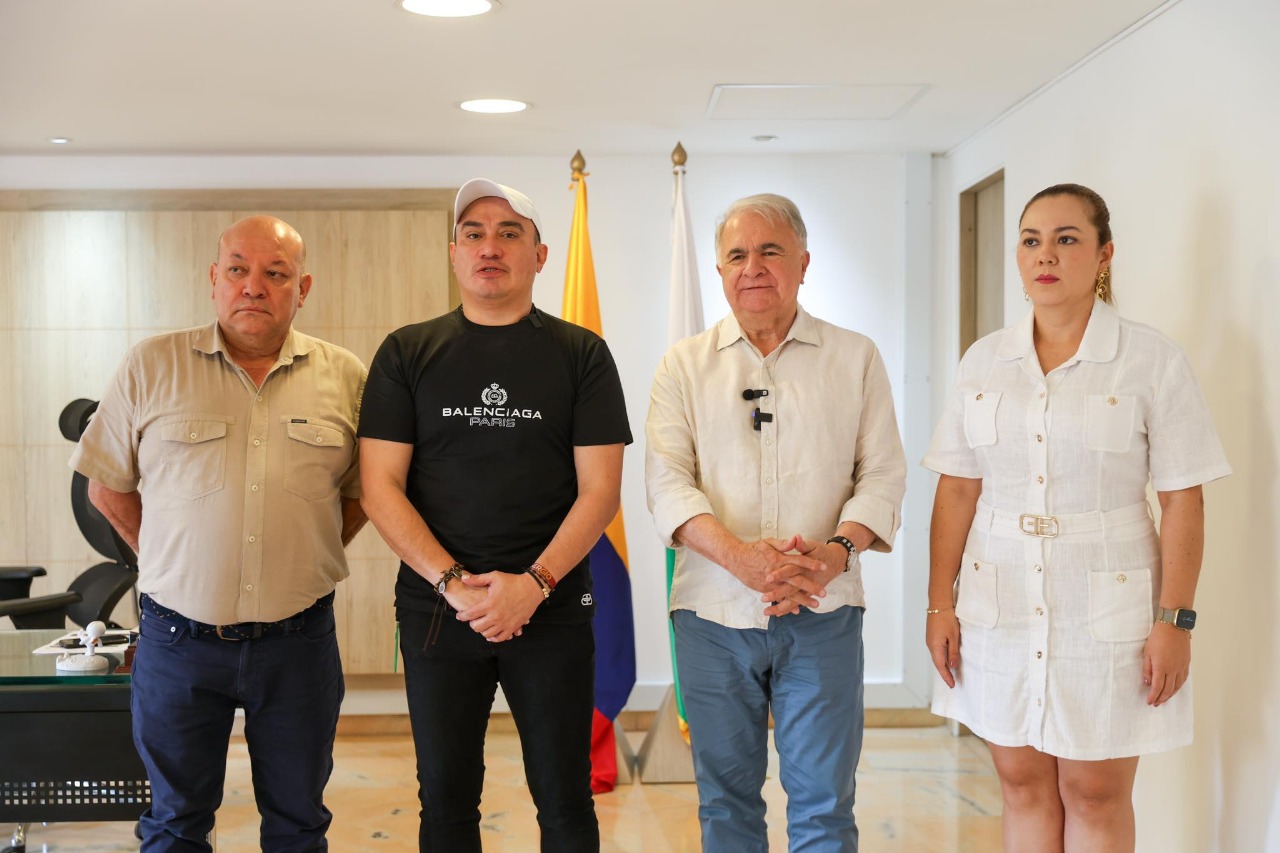 Se realizó la entrega de más recursos para la salud de los huilenses