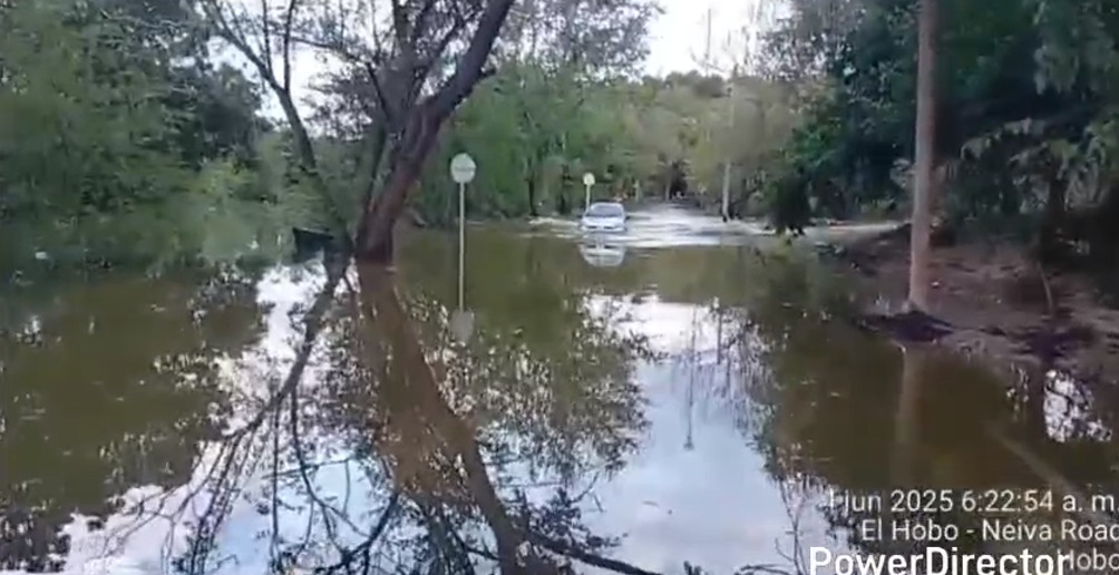 Paso vehicular restringido en la vía Hobo – Yaguará por apertura de las compuertas de la represa de Betania