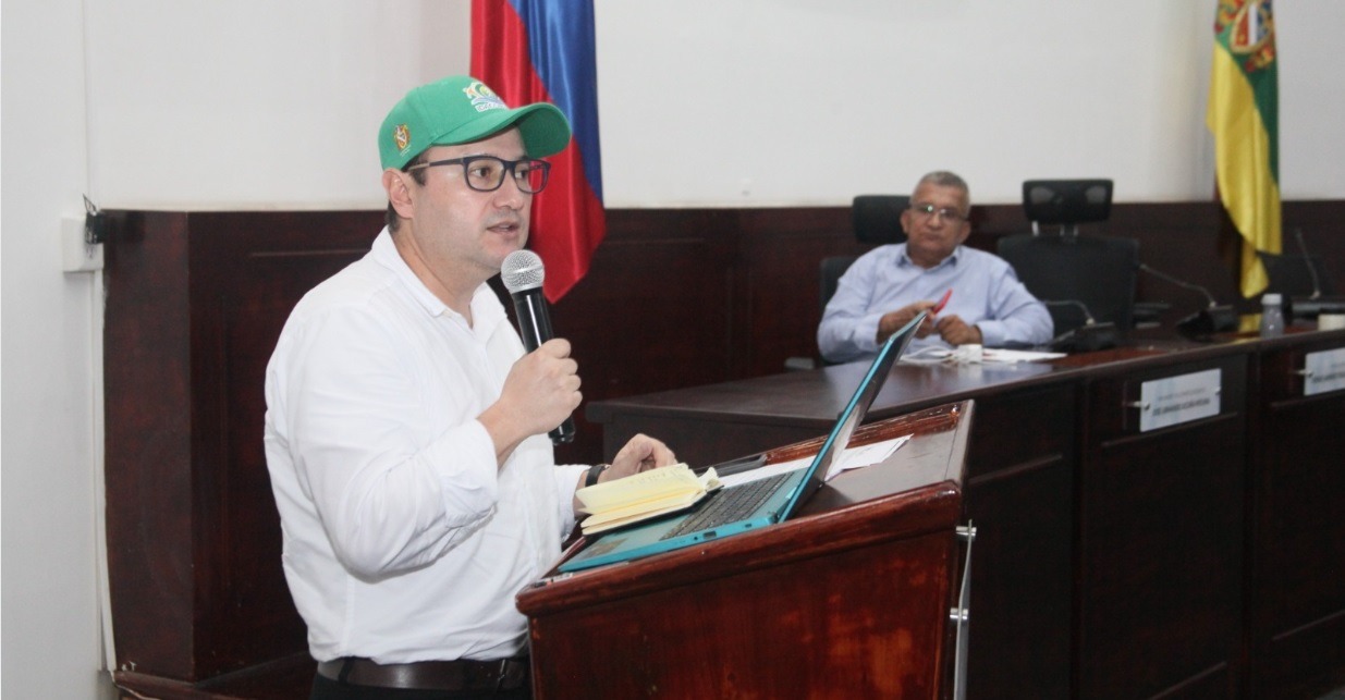 Arrancan convenios solidarios para mejorar aulas y restaurantes escolares en el Huila