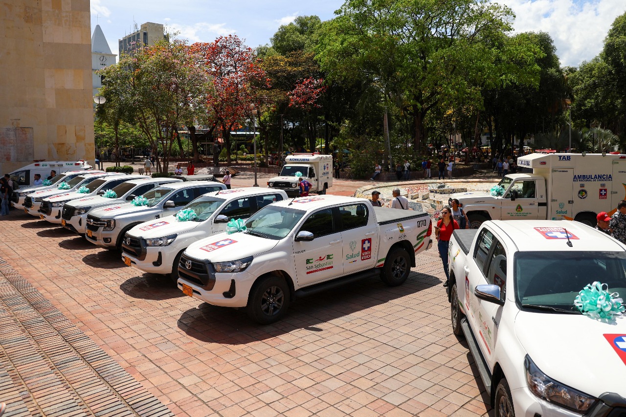 Histórica inversión en salud: Huila recibe 11 vehículos, sillas de ruedas y equipos para vacunas