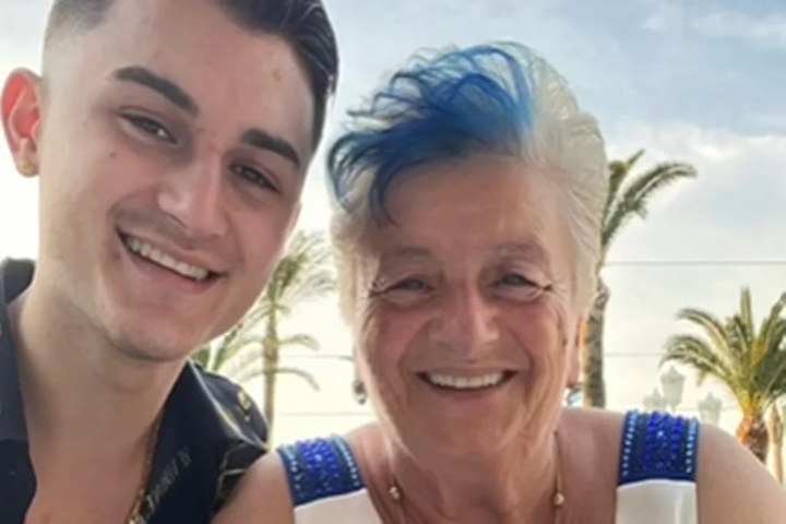 Para el amor no hay edad, un joven le propuso matrimonio a su novia de 76 años