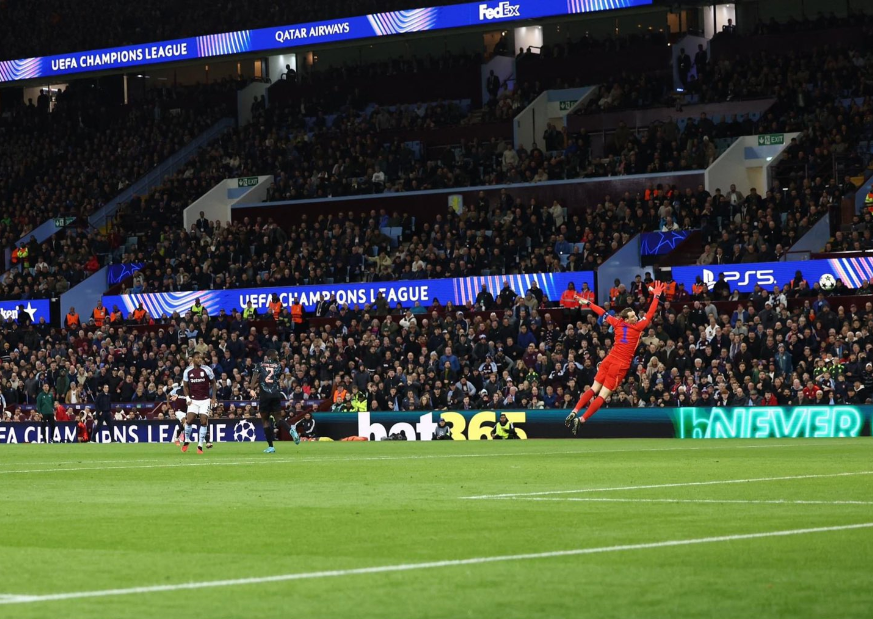 Jhon Durán es el jugador del momento en Europa