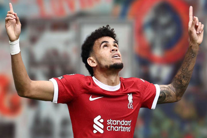 Con dos goles, Luis Díaz compite por la mejor anotación del mes en el Liverpool