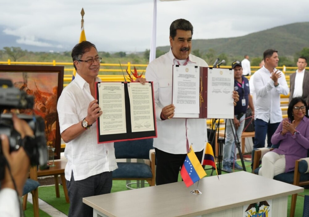 Petro y Maduro firmaron acuerdo de integración comercial y económica