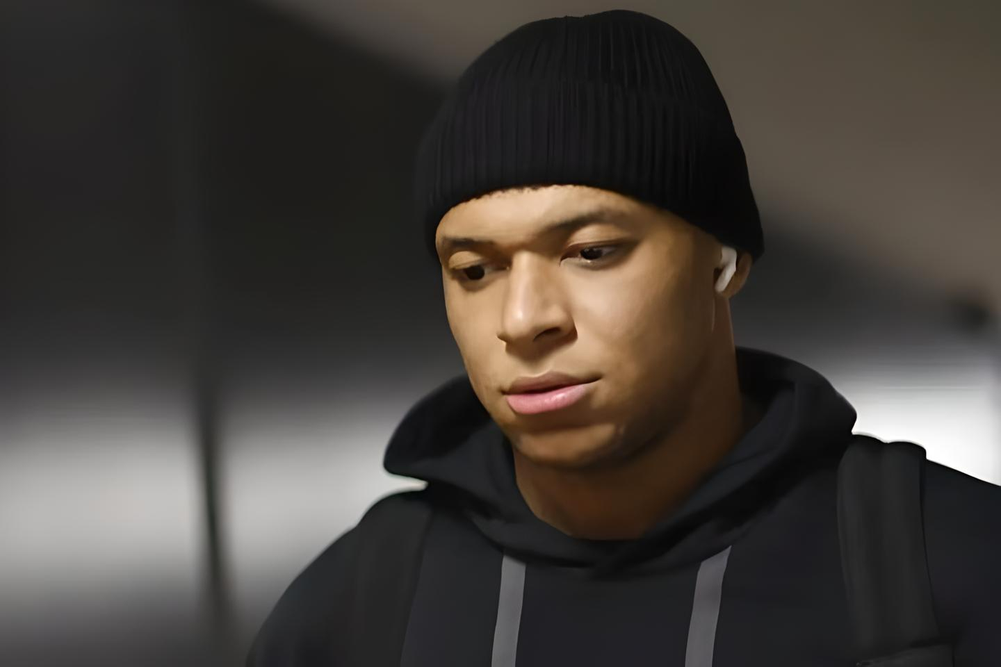 Kylian Mbappé en el Ojo del Huracán: Acusaciones por una Controversial Noche en Suecia