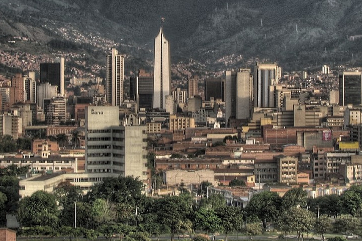 Se busca alcalde para Medellín