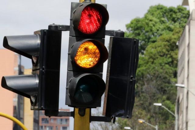 Revisión a la red semafórica en la capital caqueteña