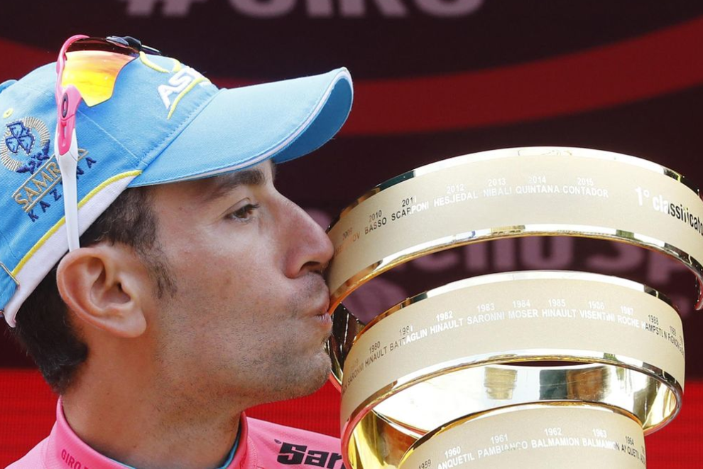 Cinco colombianos se alistan para brillar en el Giro de Italia 2025