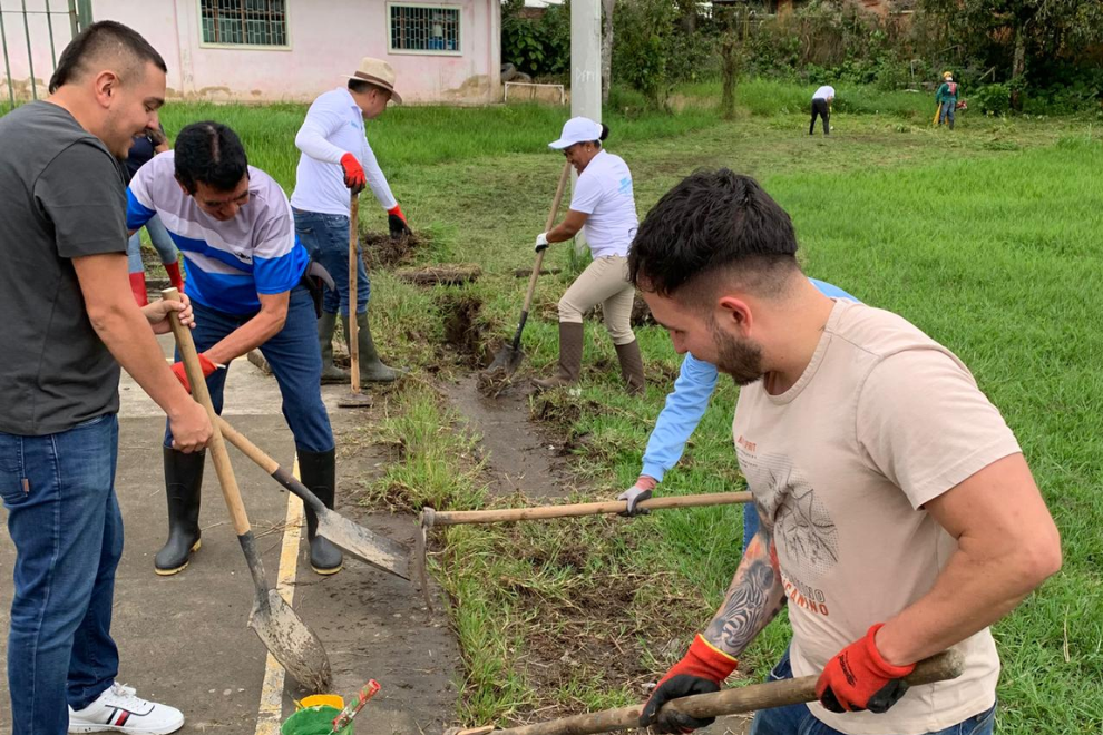 Tena mejora corredor escolar y refuerza la seguridad de estudiantes en la IED Betulia