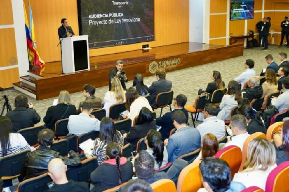 Avanza debate para regular el transporte ferroviario en Colombia