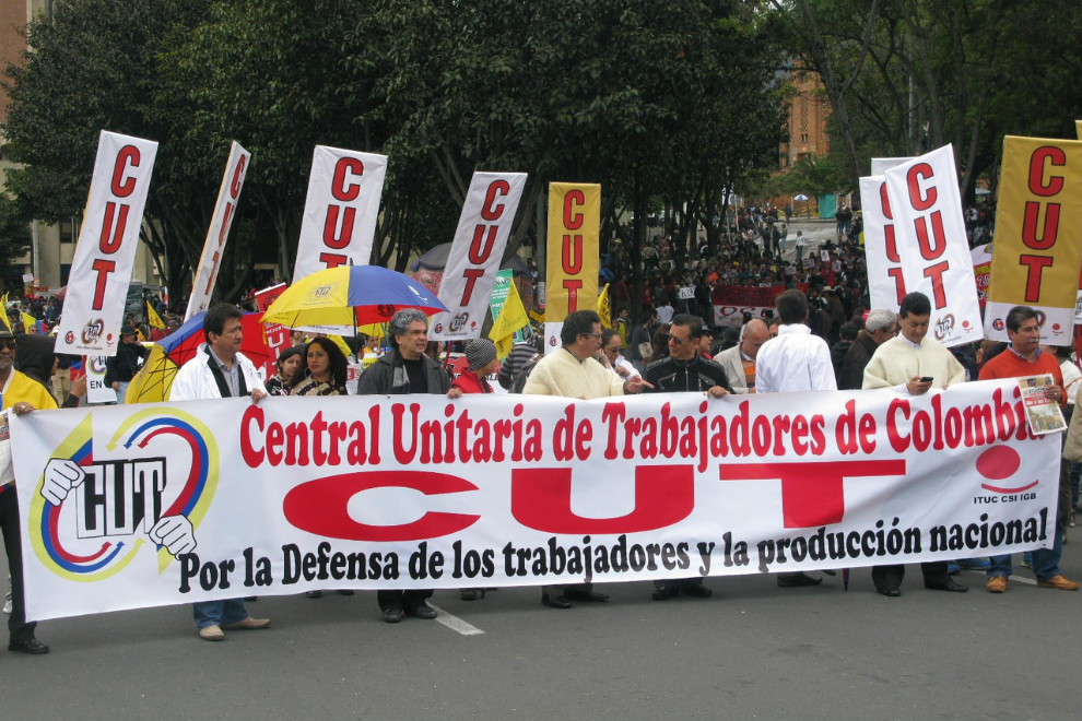 Centrales obreras anuncian protestas por el salario mínimo 2026