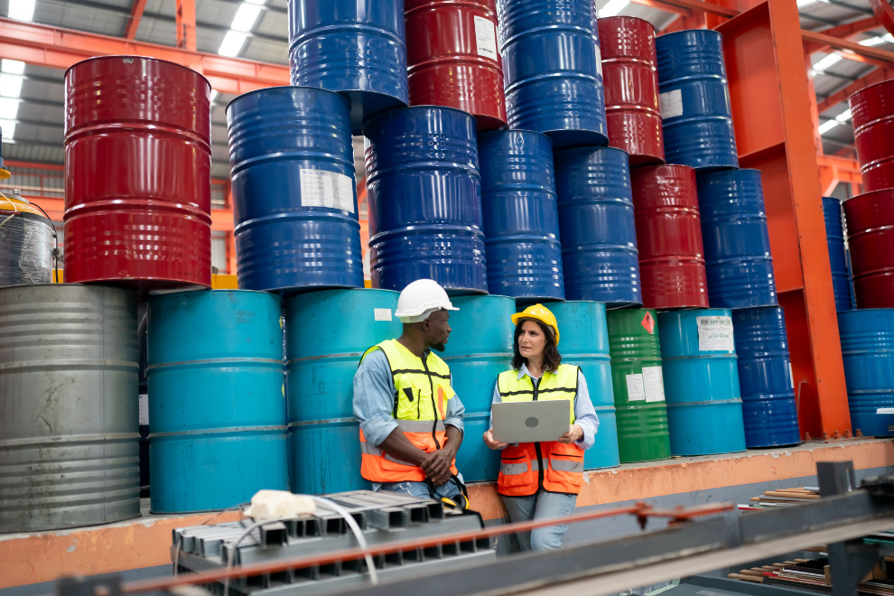 Ecuador impone arancel del 900% al transporte de crudo