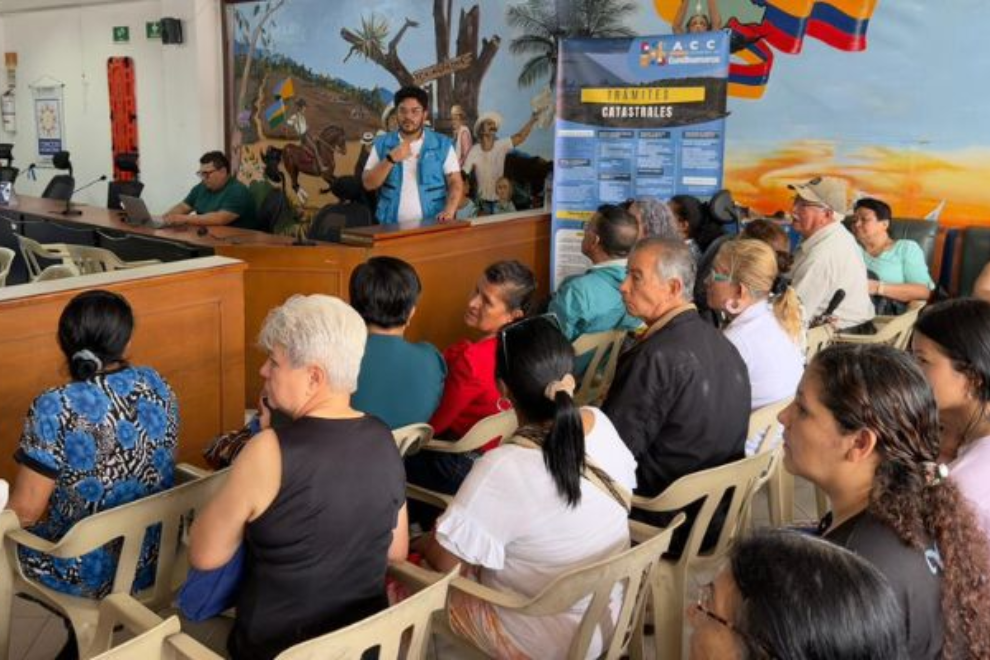 Más de 400 predios actualizados en El Colegio con inversión de $180 millones