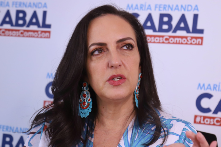 El ELN también está planeando atentar contra la senadora María Fernanda Cabal y el general (retirado) Eduardo Zapateiro