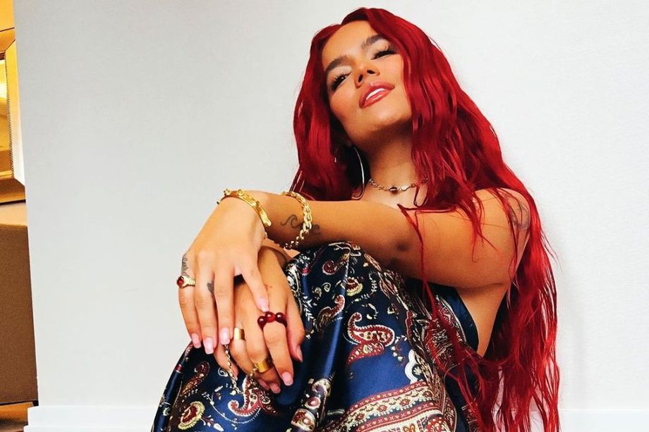 Karol G llegó de sorpresa a discoteca en Medellín y bailó con sus fans