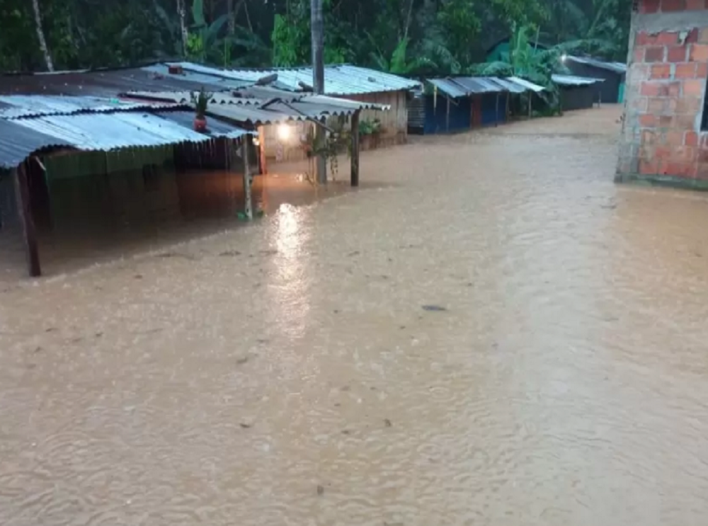 Se entregan al Caquetá ayudas humanitarias por ola invernal.