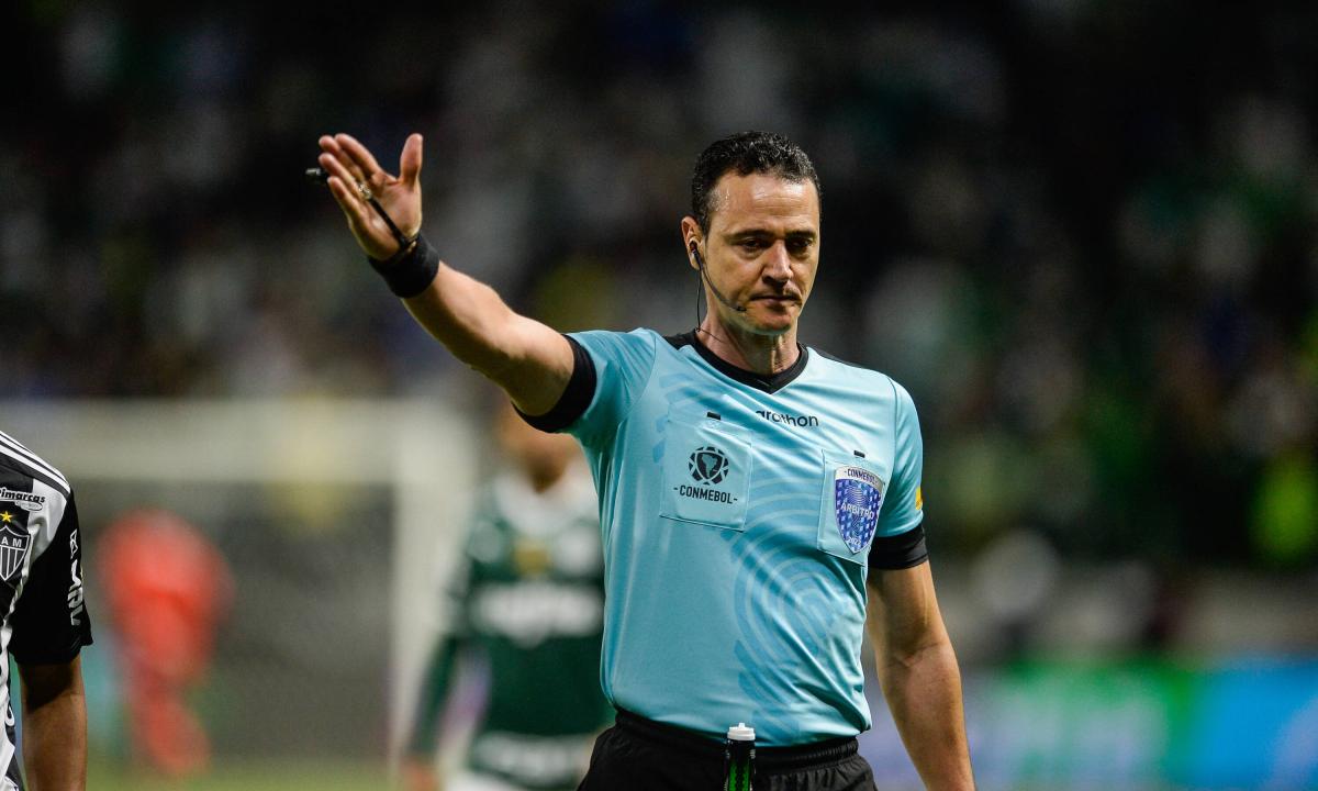 Wilmar Roldán nominado a mejor árbitro del mundo en 2023