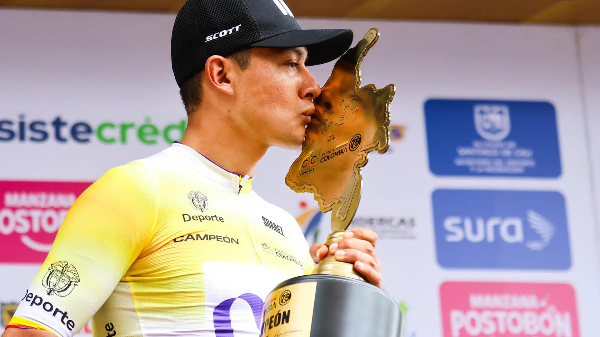 Ciclista campeón por tercer año consecutivo de la Vuelta a Colombia